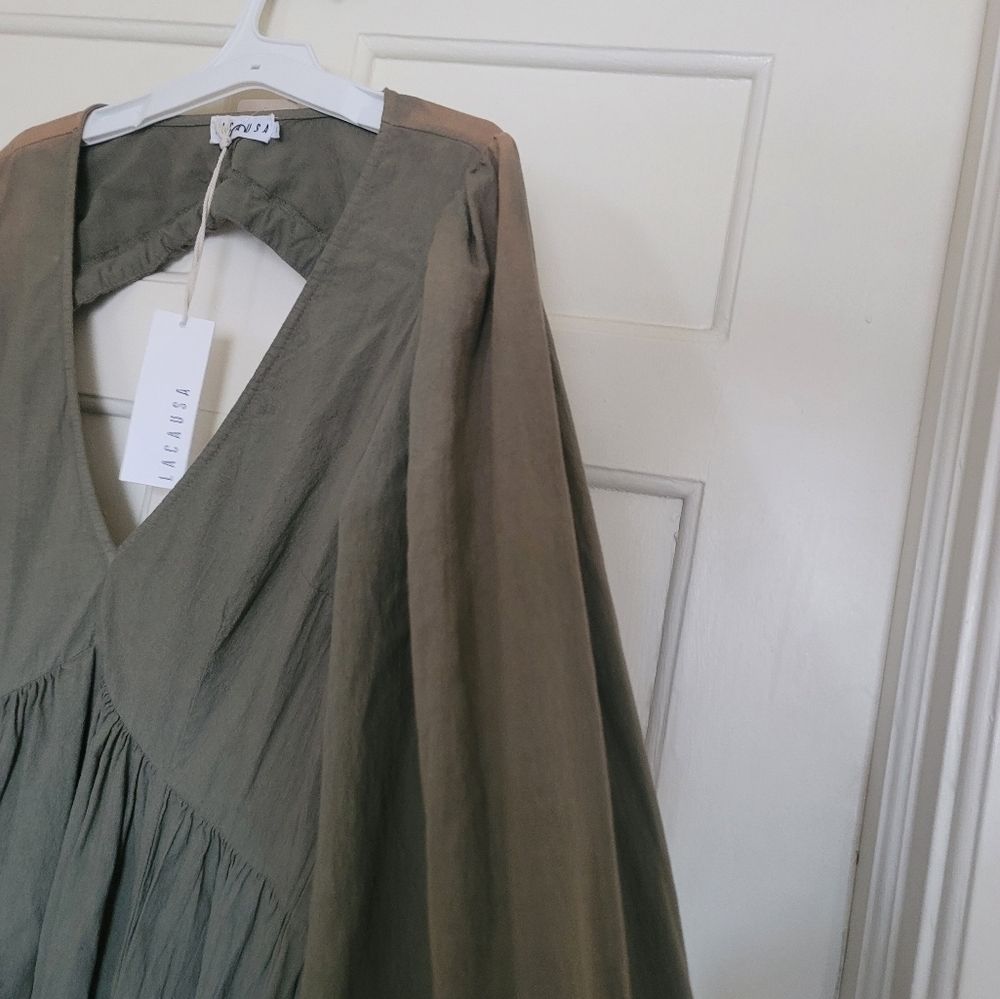 Dress - Picture 7 of 8